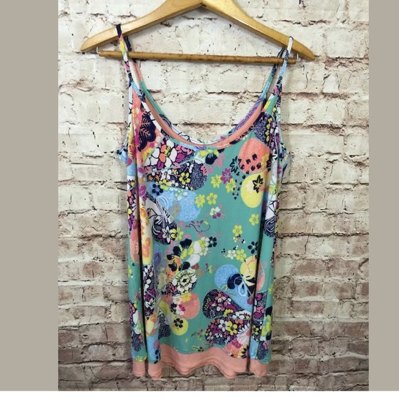 Judith March Tops - Judith March Large layered Tank Top Shirt
